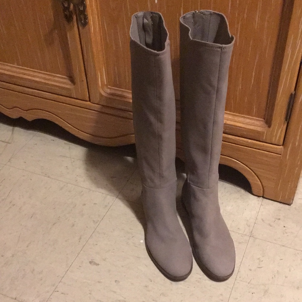 Ladies leather boots - 5.5